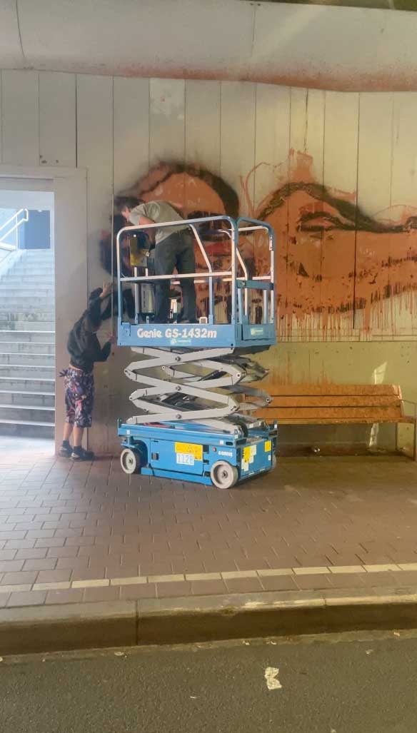 Tunnel installation behind the scenes